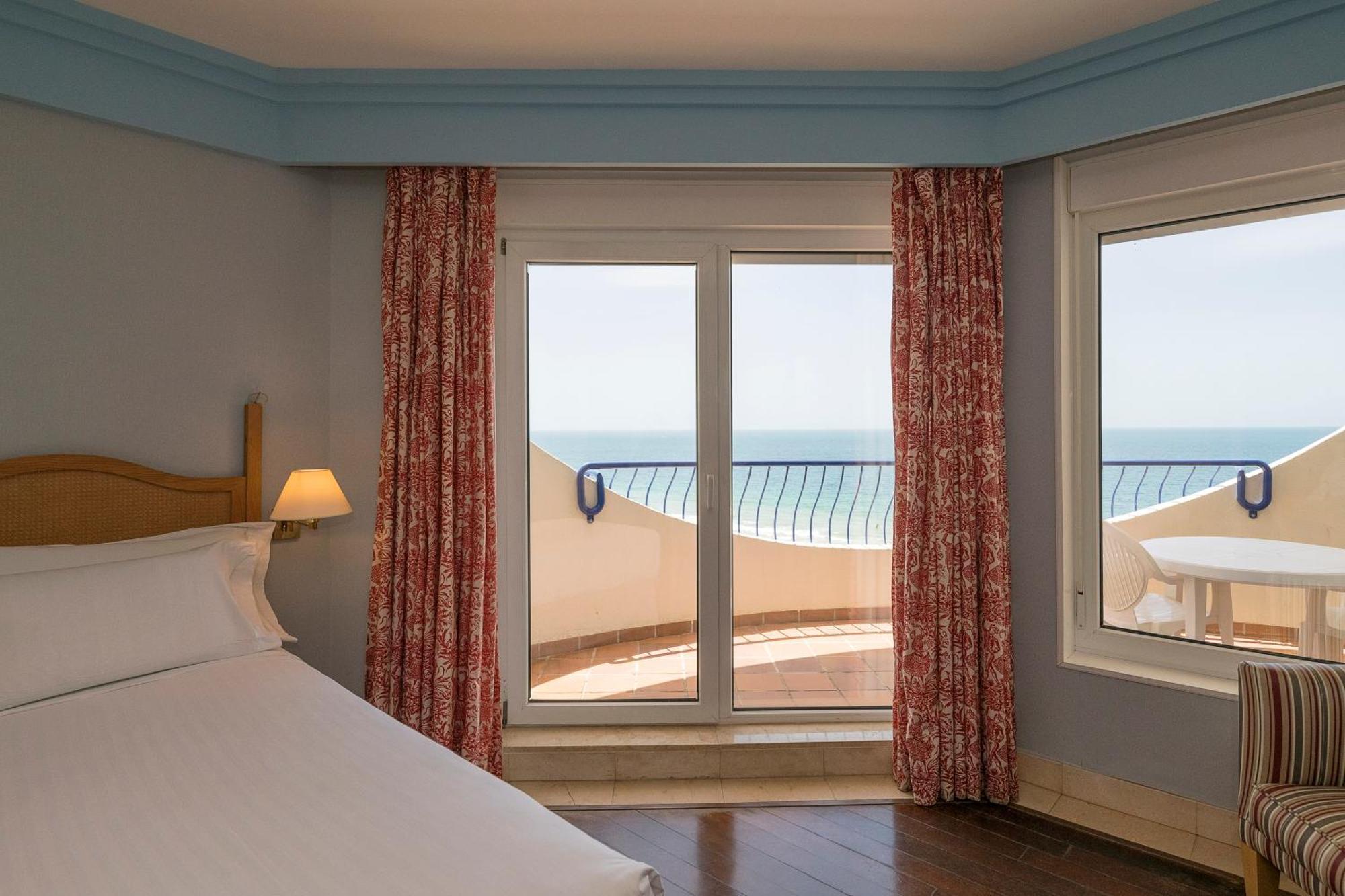 Hotel Playa Victoria Cadiz Bagian luar foto