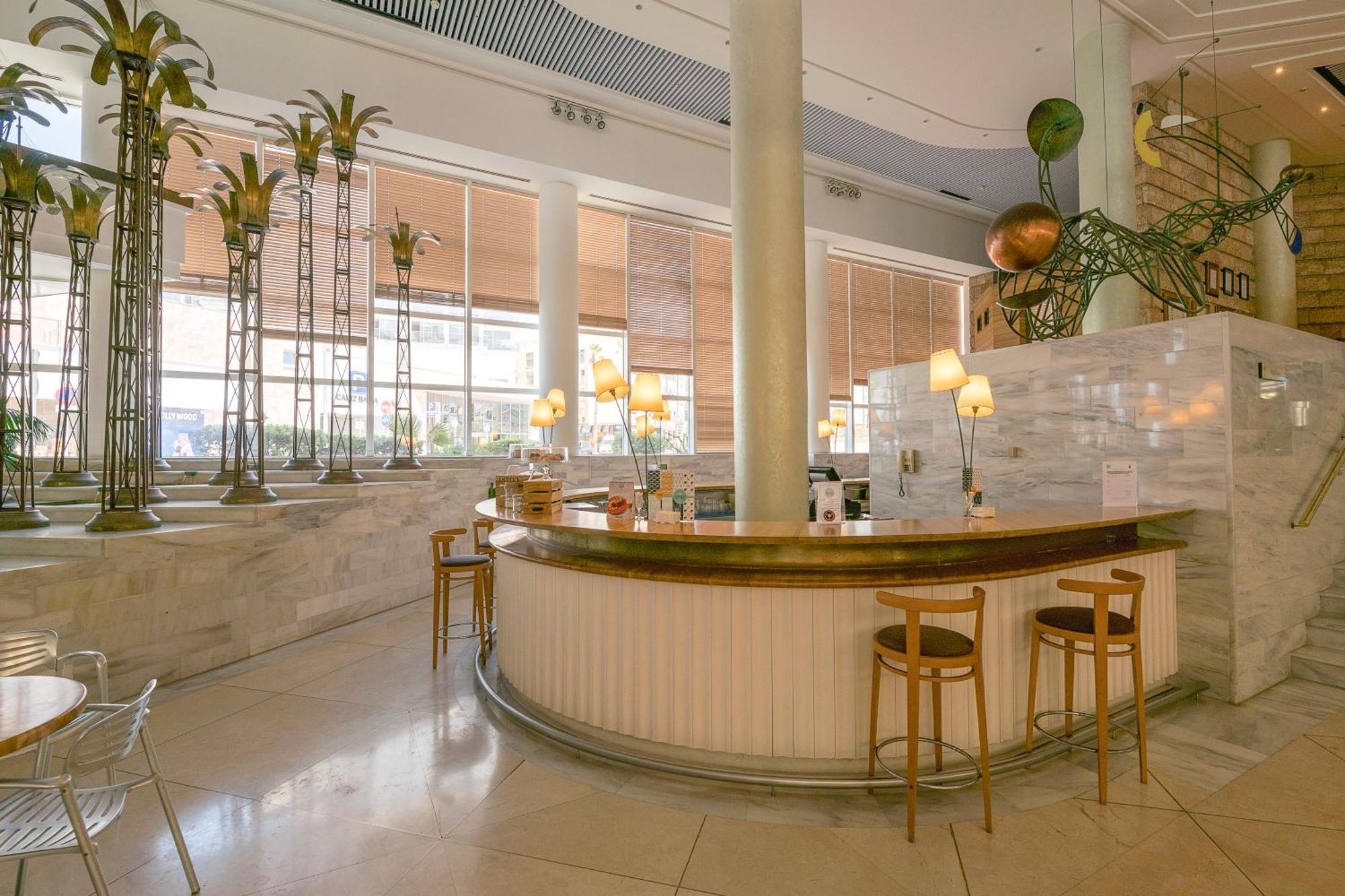 Hotel Playa Victoria Cadiz Bagian luar foto